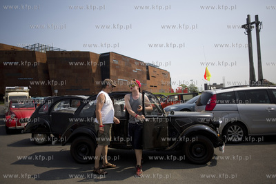 Gdańsk. Samochody marki citroen ze Światowego Zlotu...