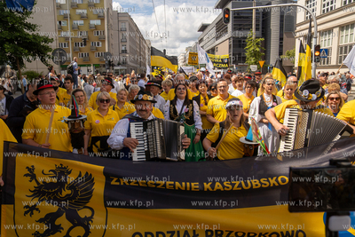 27. Światowy Zjazd Kaszubów w Gdyni. Kaszubki Przemarsz...