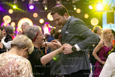 Port Lotniczy Gdańsk im. Lecha Wałęsy. Bal seniora...