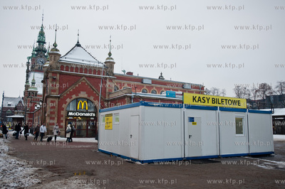 Gdansk. Remont hali glownej Dworca Glownego PKP.
Nz...