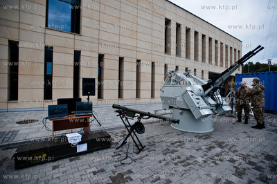 Gdynia. Akademia Marynarki Wojennej. Biblioteka Glowna....