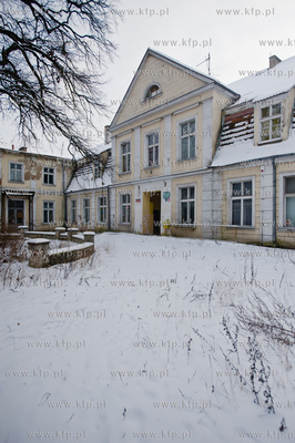 Tereny zespolu dworsko-palacowego z folwarkiem w Rusocinie.
27.01.2014
fot....