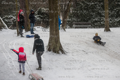 Gdańsk. Niedzielny, mroźny i śnieżny spacer po...