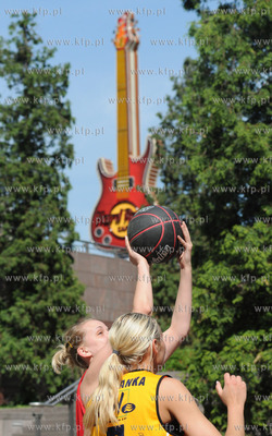 Gdynia reklamuje sie w Warszawie. Festyn w C.H. Zlote...