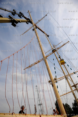 Gdansk. Stocznia Remontowa. Prace przy nowo postawionych...
