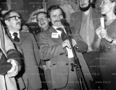 W czasie wizyty w Krakowie wieczorem 19 pazdziernika,...