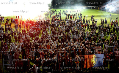 Szczecin. Szczecinscy kibice swietuja na stadionie...
