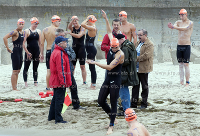 Hel. Start plywackiego BCT Gdynia Marathon 2012. 25.08.2012...