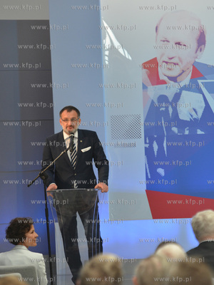 Gdynia Muzeum Emigracji w Gdyni.  Uroczystosc wreczenia...