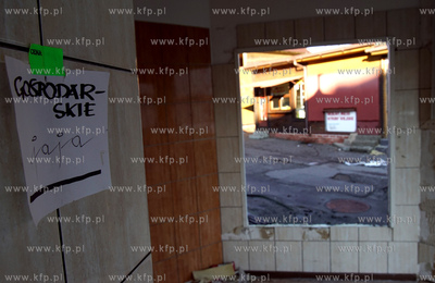 Gdańsk. Suchanino. Rozbiórka targowiska na u zbiegu...