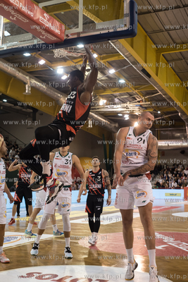 Mecz Grupa Sierleccy Czarni Słupsk 66 vs 68 Legia...