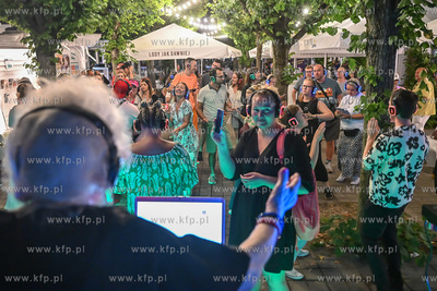 Kawiarnia Koło Molo na Skwerze Kuracyjnym w Sopocie....