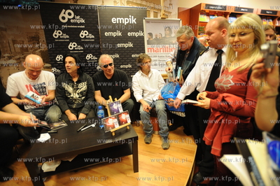 Gdansk, EPIK w Galerii Baltyckiej. Czlonkowie grupy...