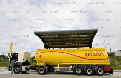Otwarcie pierwszej w Polsce bazy paliw LOTOS Tank dla...
