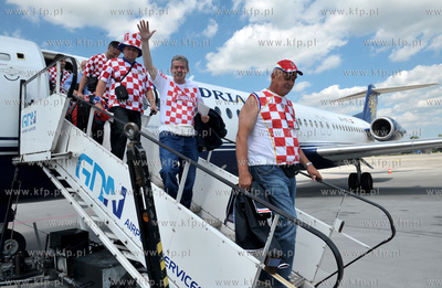 Gdansk, Rebiechowo. Chorwaccy kibice przylecieli samolotem...