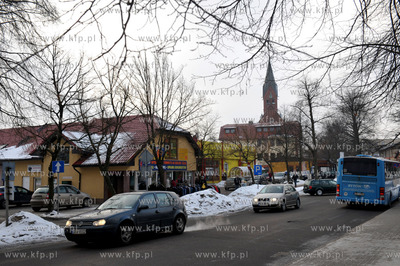 Kartuzy na Kaszubach w okolicach dworca PKP. 29.01.2011...