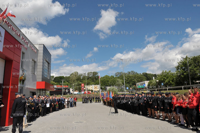 Otwarcie nowej remizy, strażnicy Ochotniczej Straży...