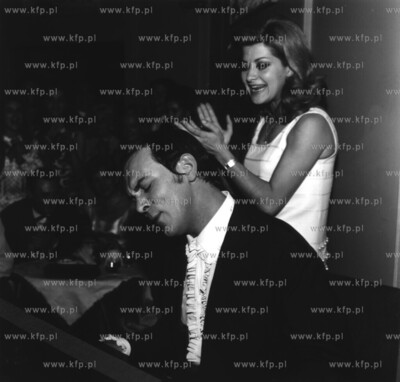 Festiwal Piosenki w Sopocie, nieoficjalny wystep gwiazdy...