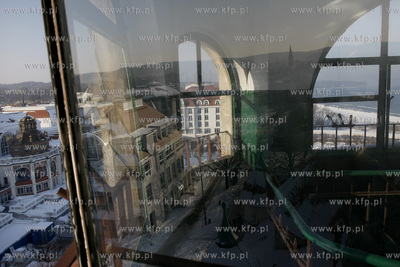 Sopot. Dom zdrojowy, hotel Sheraton widziane z latarni...