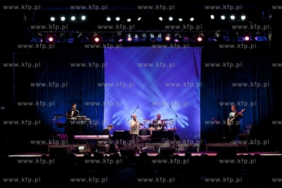 Ladies Jazz Festival. Koncert Dionne Warwick w Hali...