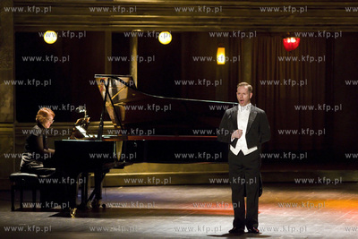 Opera Bałtycka. Benefis Floriana Skulskiego VIVA BARITONE!....