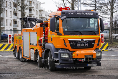 Zajezdnia autobusowa Hallera.Wóz techniczny - holownik...