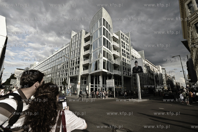 Berlin stolica Niemiec. Nz. Slynne byle przejscie graniczne...