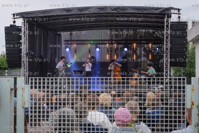 25. Festiwal Jazz Jantar / lato. Koncert zespołu Ziemia...