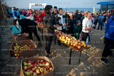 Gdansk. Plaza w Brzeznie. Gdansk Biega 2011.
Na start...