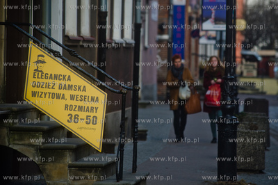 Gdansk. U. Sw. Ducha. Tablica reklamujaca sklep odziezowy.
07.03.2014
fot....