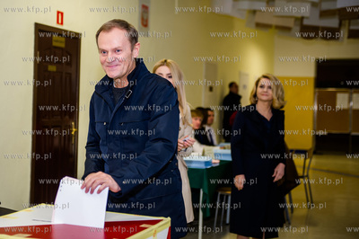 Sopot. Wybory samorzadowe. Glosuje Przewodniczacy Rady...