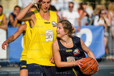Plac Przyjaciol Sopotu. Bosch Streetball 3x3 Grand...