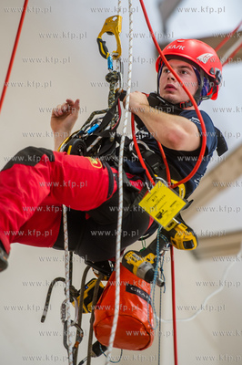 Gdańsk. Centrum Technik Wysokościowych Rojam. Pierwsze...