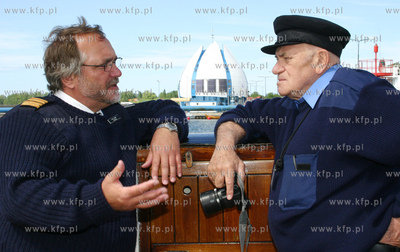 Wizyta zaglowca George Stage - najmniejszego pelnorejowca...