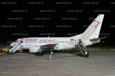 Gdansk , Rebiechowo Nz.Boeing 737-6H3 , Tunisair
06.06.2006
Sebastian...