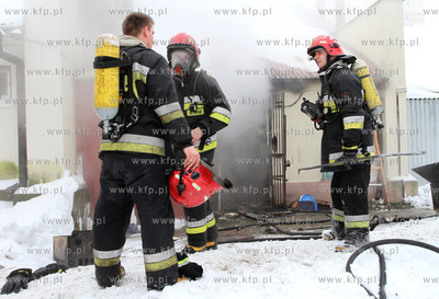 Pozar w sklepie rybnym na Gdanskim osiedlu Morena,...