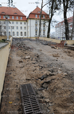 Sopot. Remont dojazdu do hotelu Grand. 24.11.2010 fot....
