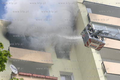 W Gdansku Zaspie wybuchł pozar w jednym z mieszkam...