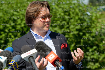 Gdansk, Rebiechowo. Konferencja prasowa dyrektora OLT...
