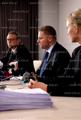 Gdansk. Konferencja prasowa prezesa Amber Gold Marcina...