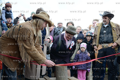 11.11.2013 o godz. 11:11 otwarto ZOO FARME W Debogorzu,...