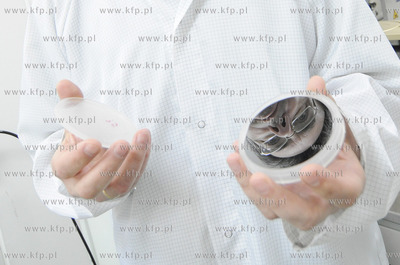 Tani sposob masowej produkcji grafenu - rewolucyjnego...