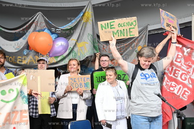 Marsz dla Zdrowia Psychicznego #poGodność i okazania...