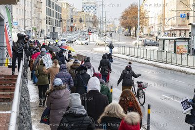 Pod siedzibą Radia Gdańsk w Gdańsku-Wrzeszczu, rozpoczęła...