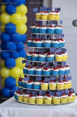 Sopot. Skwer Kuracyjny. Weekend Europejski. Tort w...