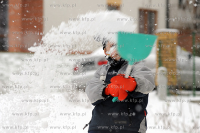 Pierwszy porzadny snieg w Gdansku. Dzieciaki dlugo...