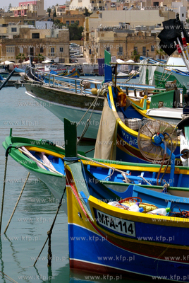 Malta. Kutry w porcie w Marsaxlokk 01.05.2013 fot....