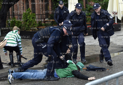 Strefa kibica na Targu Węglowym w Gdańsku.Mecz Legia...
