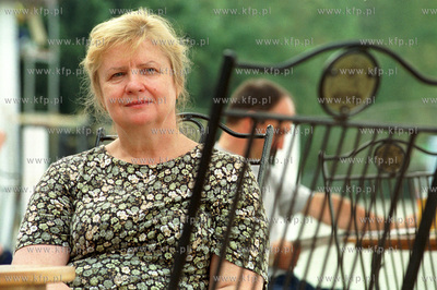 Stanislawa Celinska - aktorka w kawiarn przy teatrze...