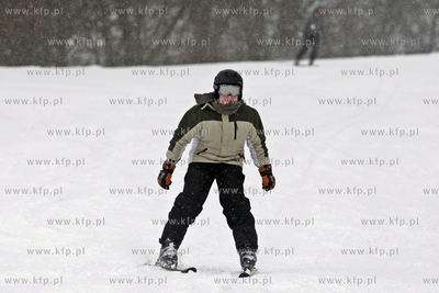 Stok narciarski w Paczoskowie - Kosowie.
01.04.2013
fot....